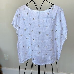 Cynthia Rowley white with Gold embroidered roses Linen short sleeve top